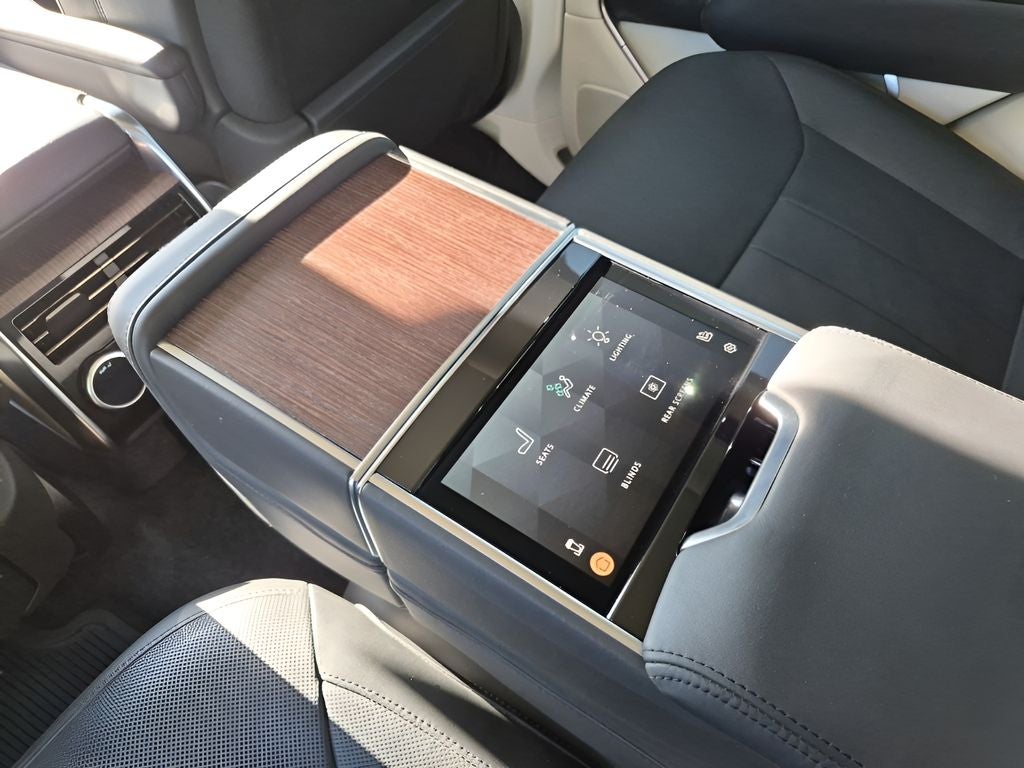 2023 Land Rover Range Rover Autobiography