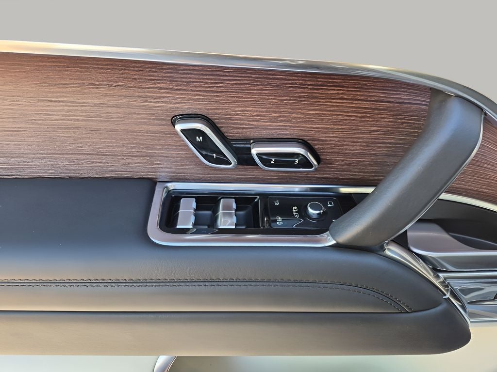 2023 Land Rover Range Rover Autobiography