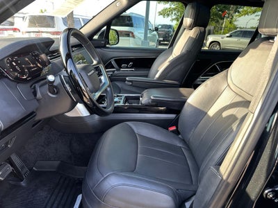 2023 Land Rover Range Rover SE