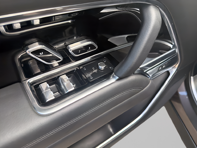 2023 Land Rover Range Rover SE LWB