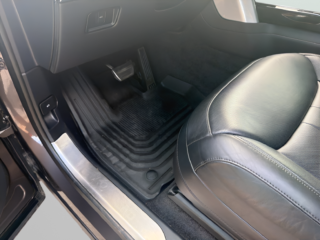 2023 Land Rover Range Rover SE LWB