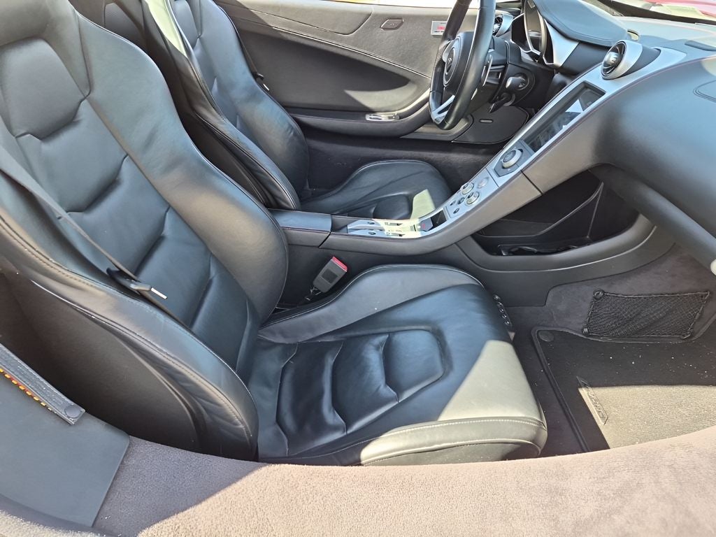 2013 McLaren MP4-12C Base