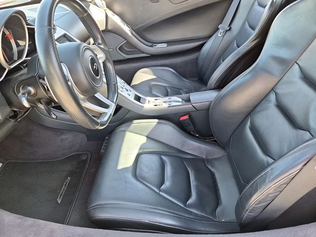 2013 McLaren MP4-12C Base