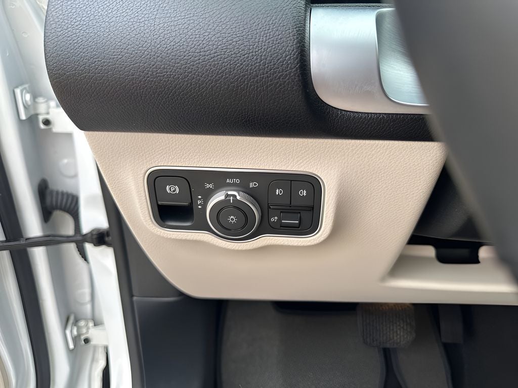 2023 Mercedes-Benz GLB GLB 250