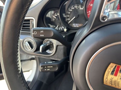 2017 Porsche 911 Carrera 4 GTS