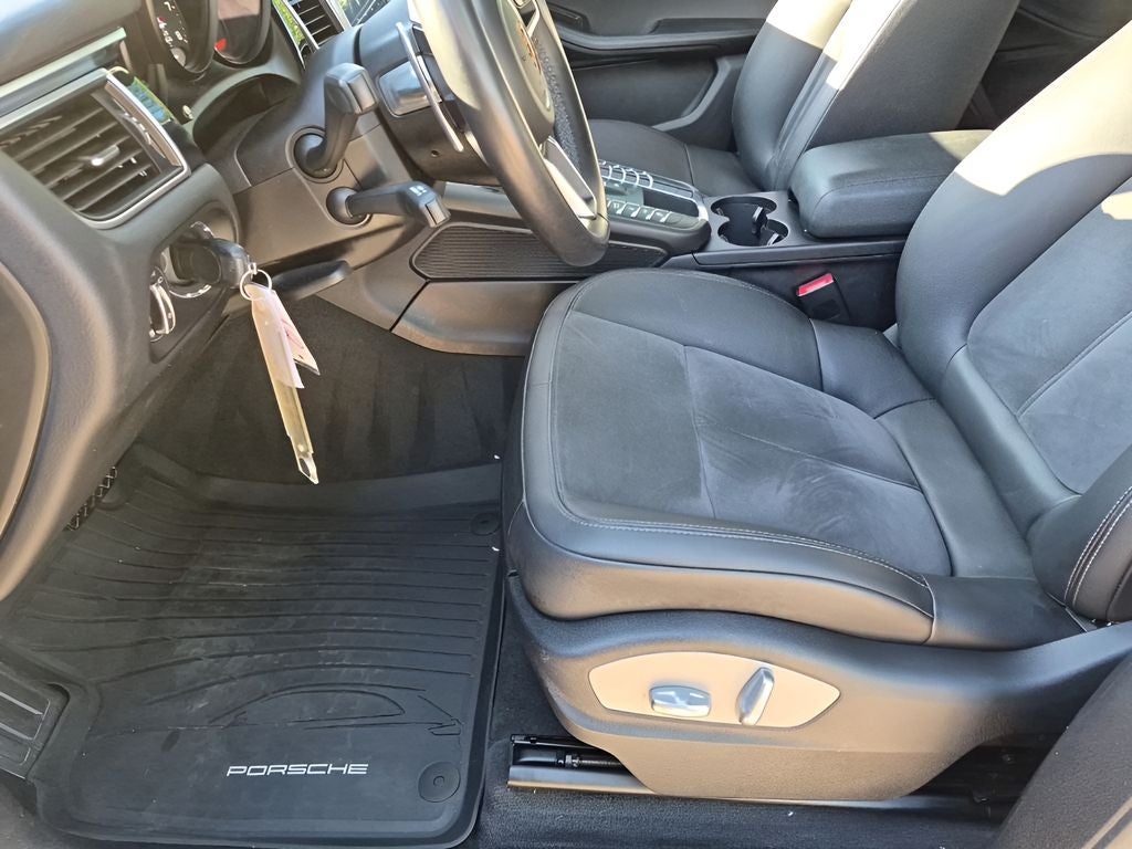 2018 Porsche Macan Sport Edition
