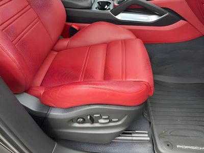 2023 Porsche Cayenne E-Hybrid Turbo S