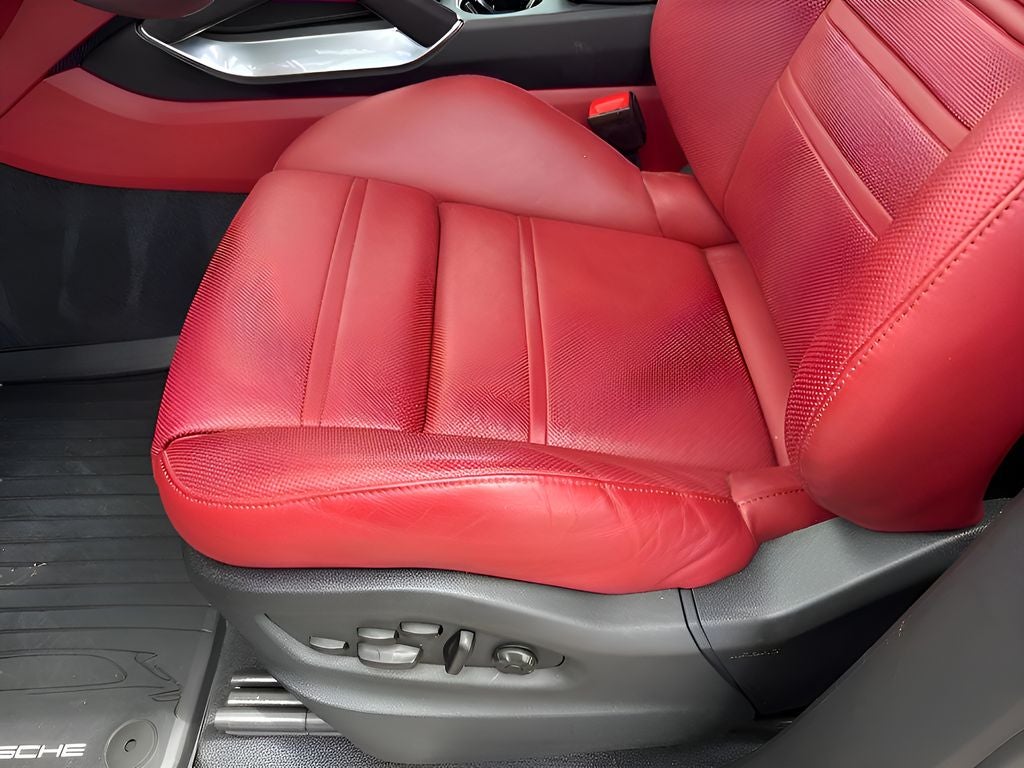 2023 Porsche Cayenne E-Hybrid Turbo S