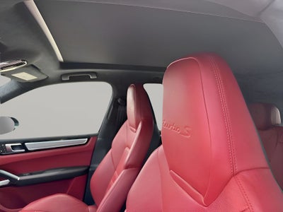 2023 Porsche Cayenne E-Hybrid Turbo S