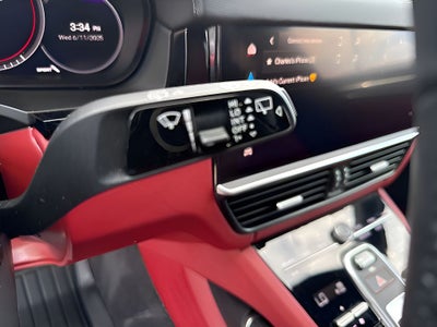 2023 Porsche Cayenne E-Hybrid Turbo S