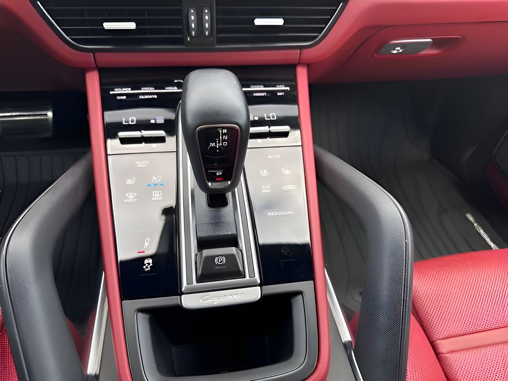 2023 Porsche Cayenne E-Hybrid Turbo S