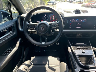 2025 Porsche Cayenne E-Hybrid Turbo