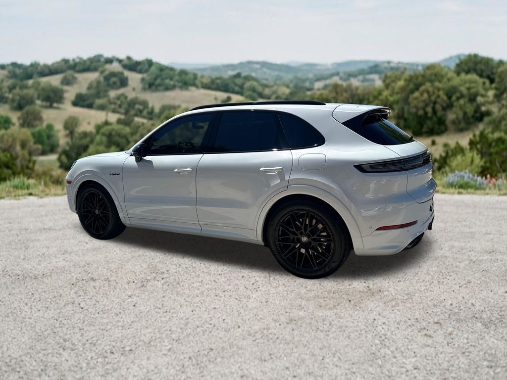 2025 Porsche Cayenne E-Hybrid Turbo