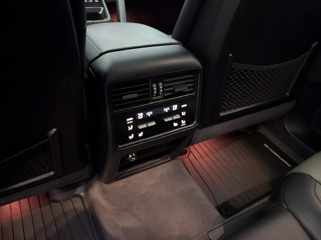 2024 Porsche Cayenne Coupe Base