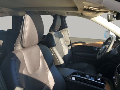 2024 Volvo XC90 B6 Plus Bright Theme 6-Seater