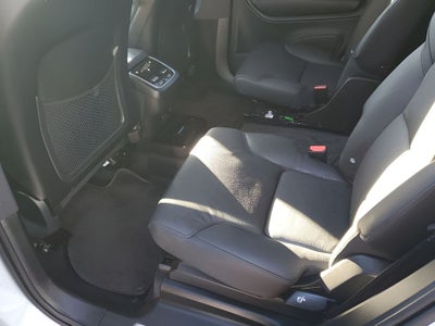 2024 Volvo XC90 B6 Plus Bright Theme 6-Seater