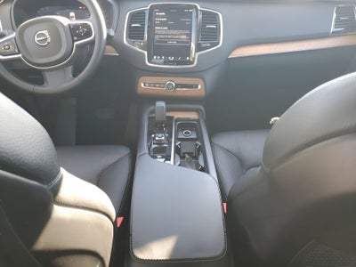 2024 Volvo XC90 B6 Plus Bright Theme 6-Seater