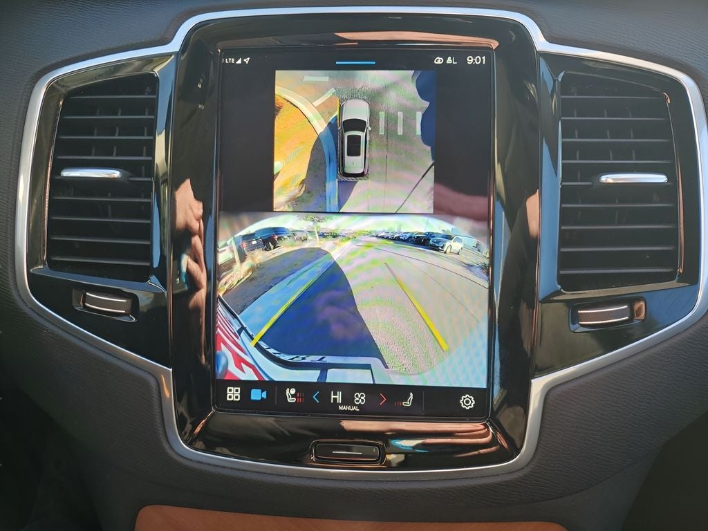 2024 Volvo XC90 B6 Plus Bright Theme 6-Seater