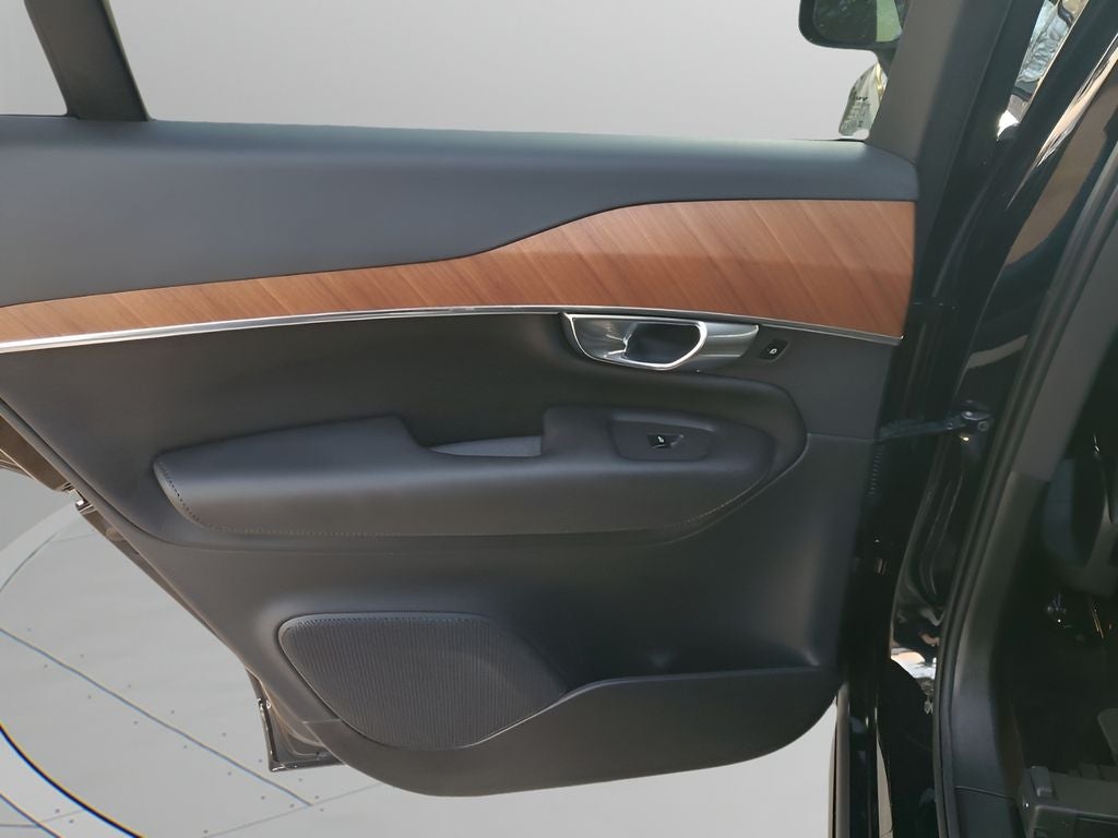 2023 Volvo XC90 B6 Plus 7-Seater