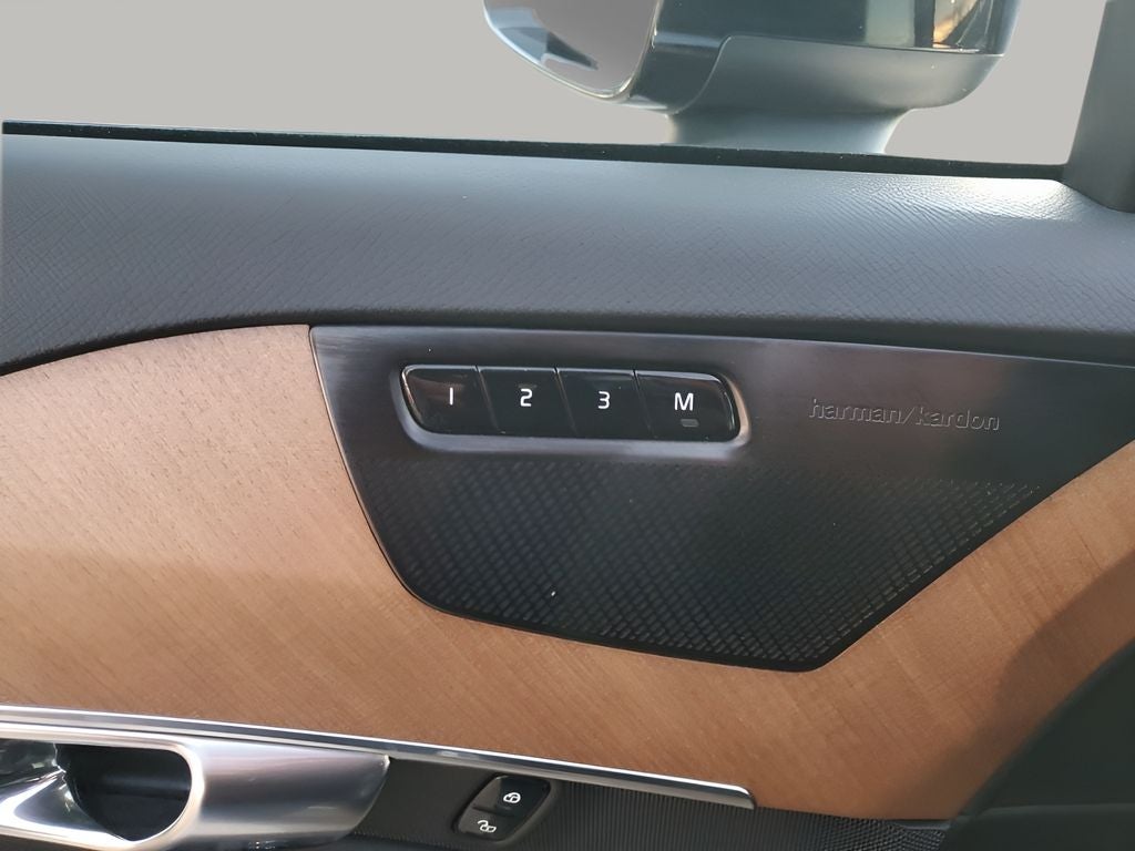 2023 Volvo XC90 B6 Plus 7-Seater