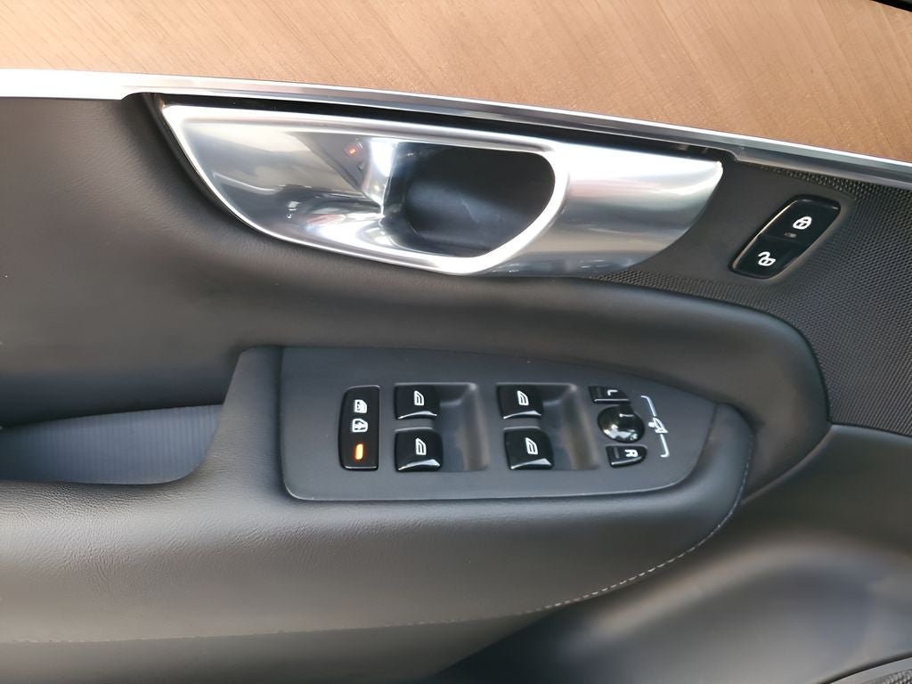 2023 Volvo XC90 B6 Plus 7-Seater