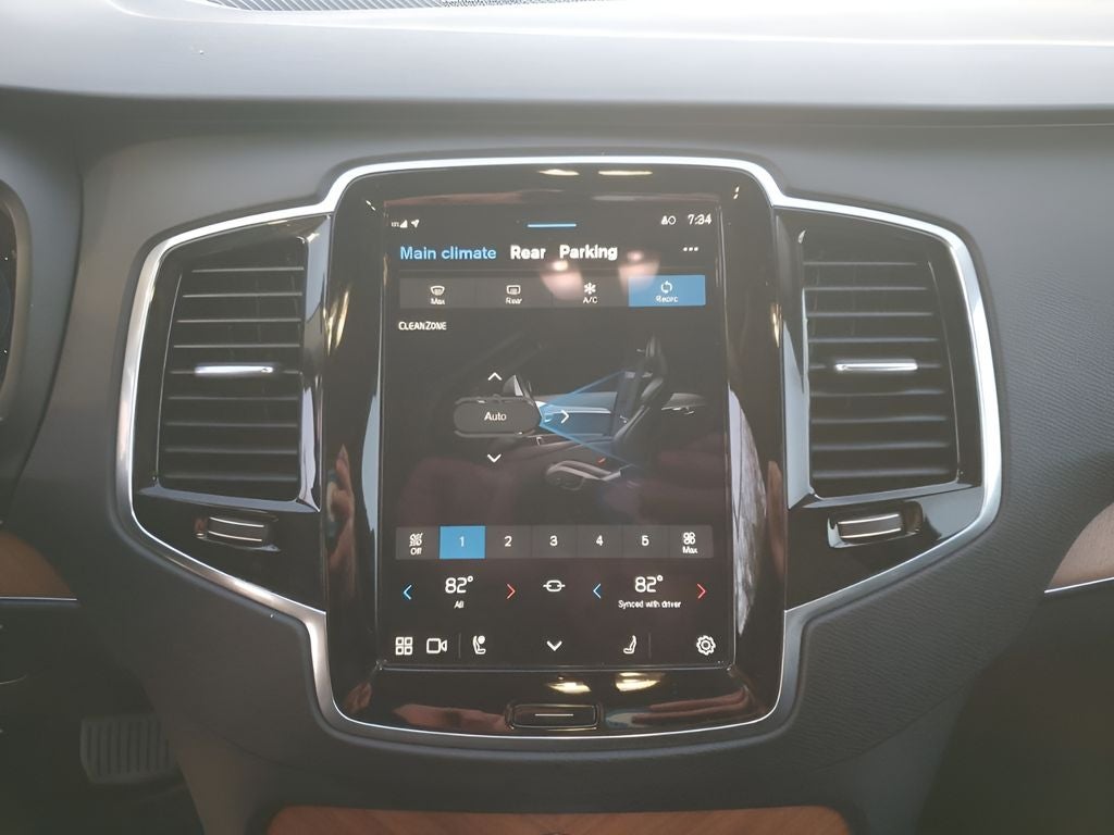 2023 Volvo XC90 B6 Plus 7-Seater