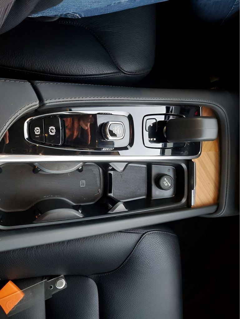 2023 Volvo XC90 B6 Plus 7-Seater