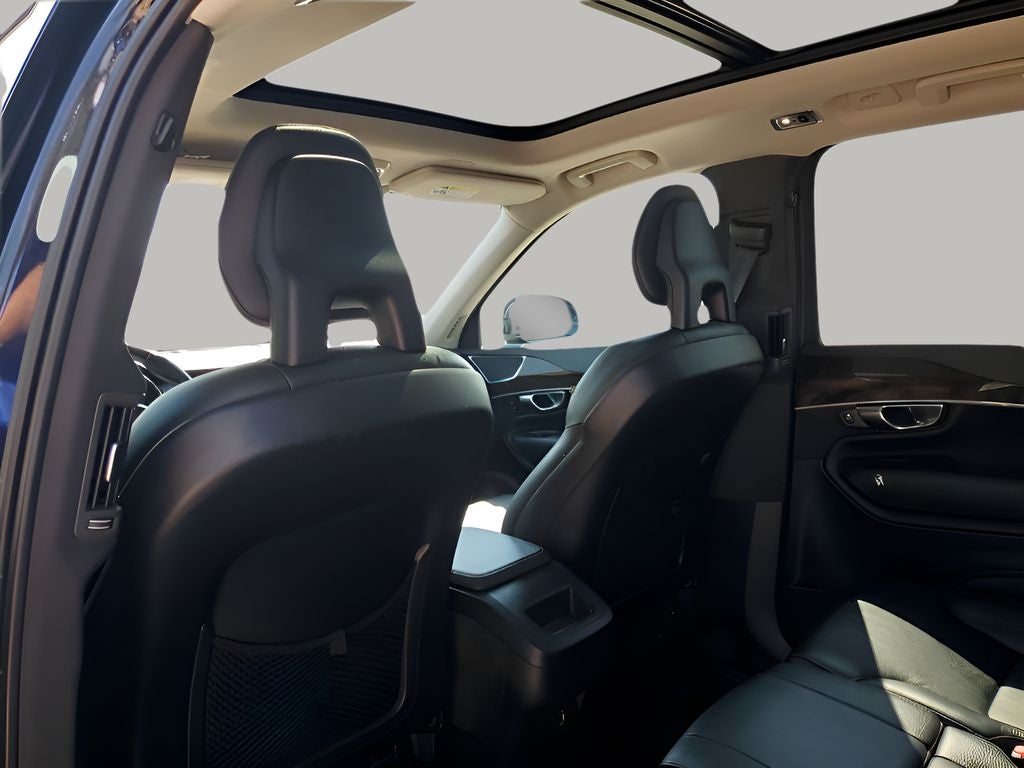 2017 Volvo XC90 T5 Momentum