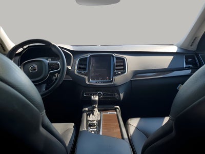 2017 Volvo XC90 T5 Momentum