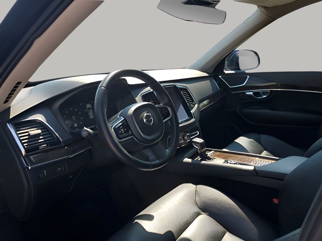 2017 Volvo XC90 T5 Momentum
