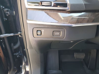 2017 Volvo XC90 T5 Momentum