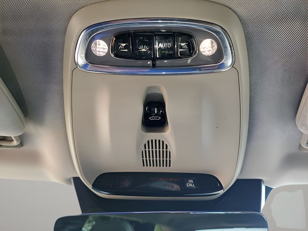 2017 Volvo XC90 T5 Momentum