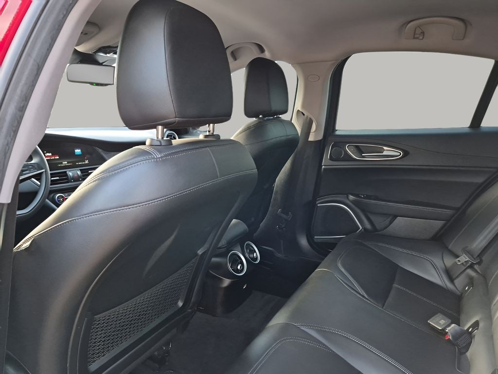 2019 Alfa Romeo Giulia Base