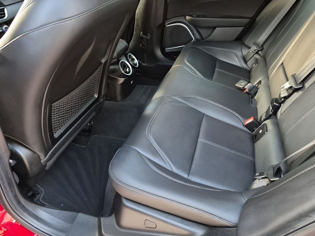 2019 Alfa Romeo Giulia Base