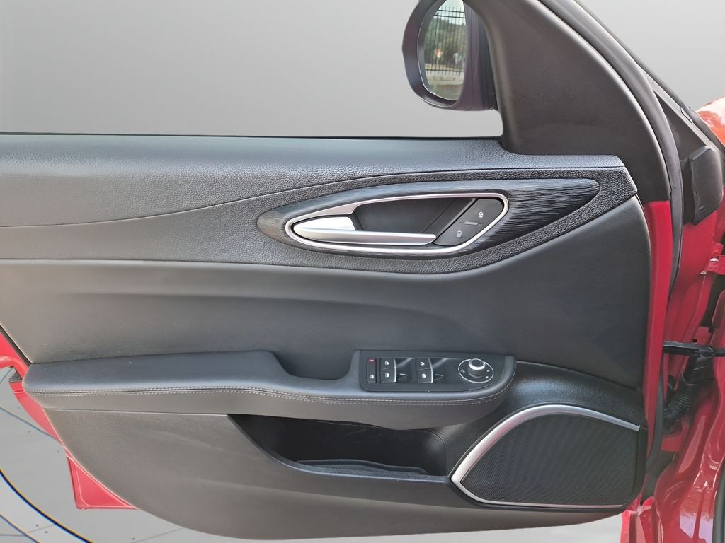 2019 Alfa Romeo Giulia Base