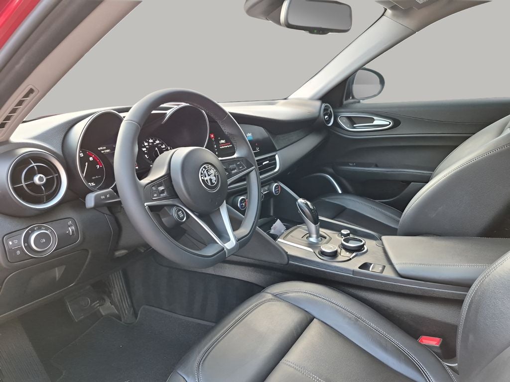 2019 Alfa Romeo Giulia Base
