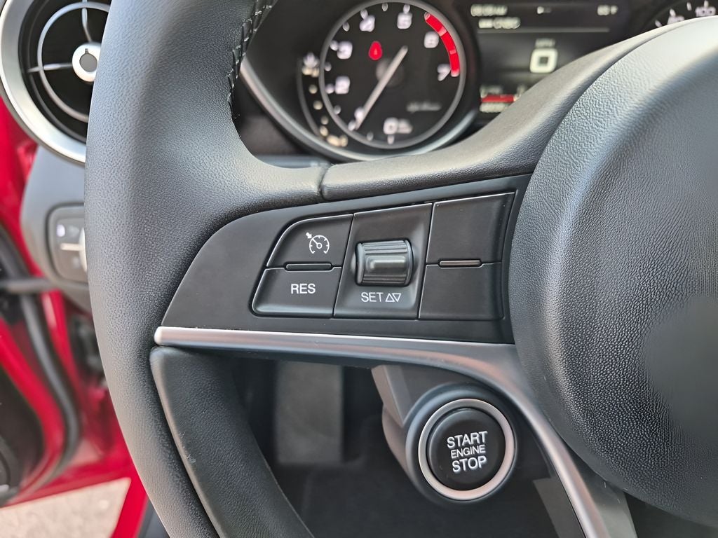 2019 Alfa Romeo Giulia Base