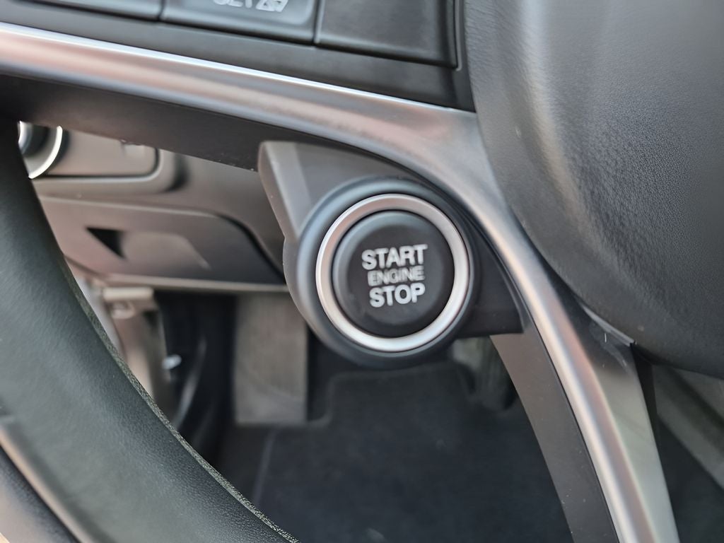 2019 Alfa Romeo Giulia Base