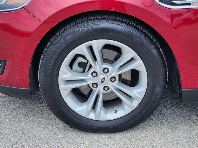 2017 Ford Taurus SEL