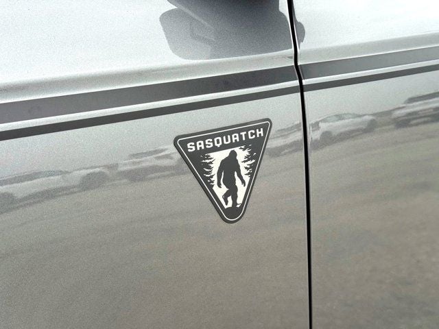 2023 Ford Bronco Base Sasquatch Pkg.