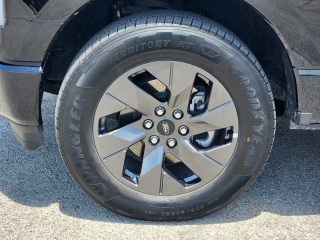 2024 Ford F-150 Lightning Flash