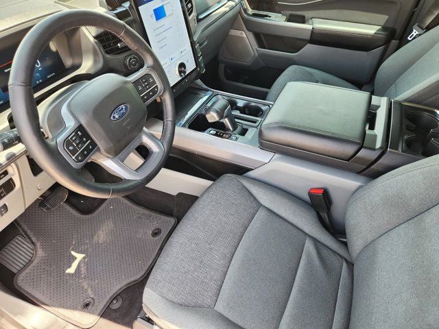 2024 Ford F-150 Lightning Flash