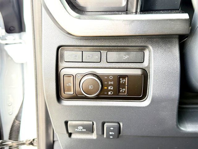 2023 Ford F-350SD Lariat