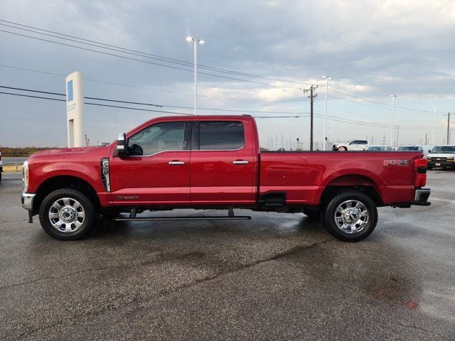 2023 Ford F-350SD Lariat