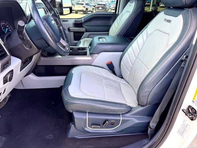 2022 Ford F-450SD Limited
