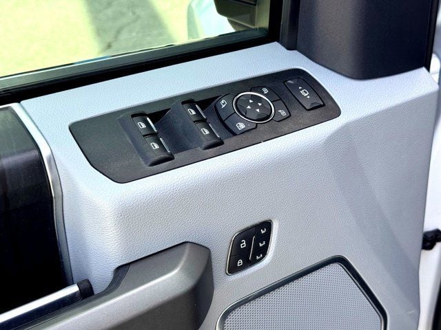 2022 Ford F-450SD Limited