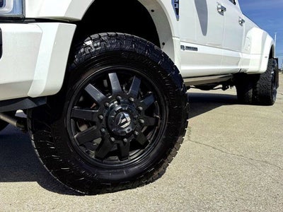 2022 Ford F-450SD Limited