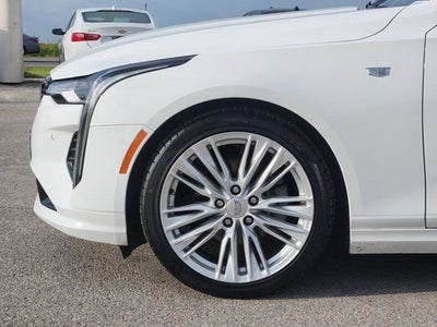 2023 Cadillac CT4 Premium Luxury