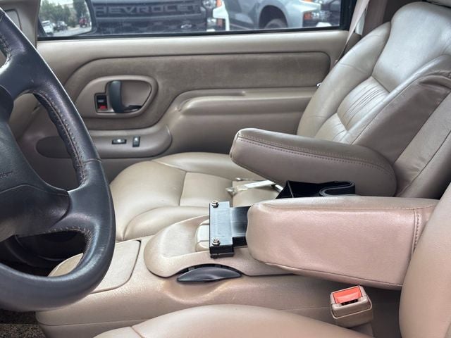 1997 Chevrolet Suburban 2500 Base