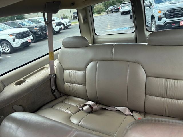 1997 Chevrolet Suburban 2500 Base